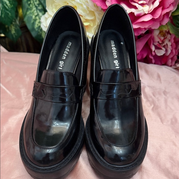 Madden Girl Glossy Black Platform Shoes - Picture 3 of 6